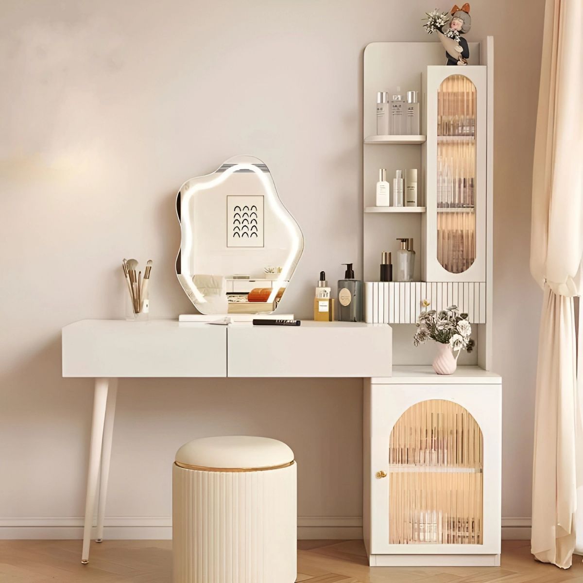 Bàn trang điểm giá rẻ phù hợp